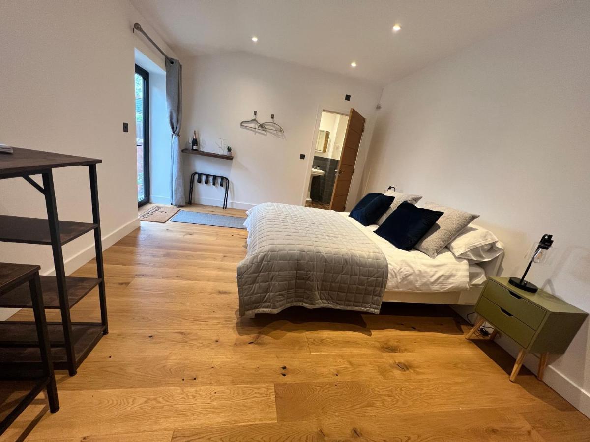 Lavender Retreat Bed and Breakfast Wrexham Eksteriør billede